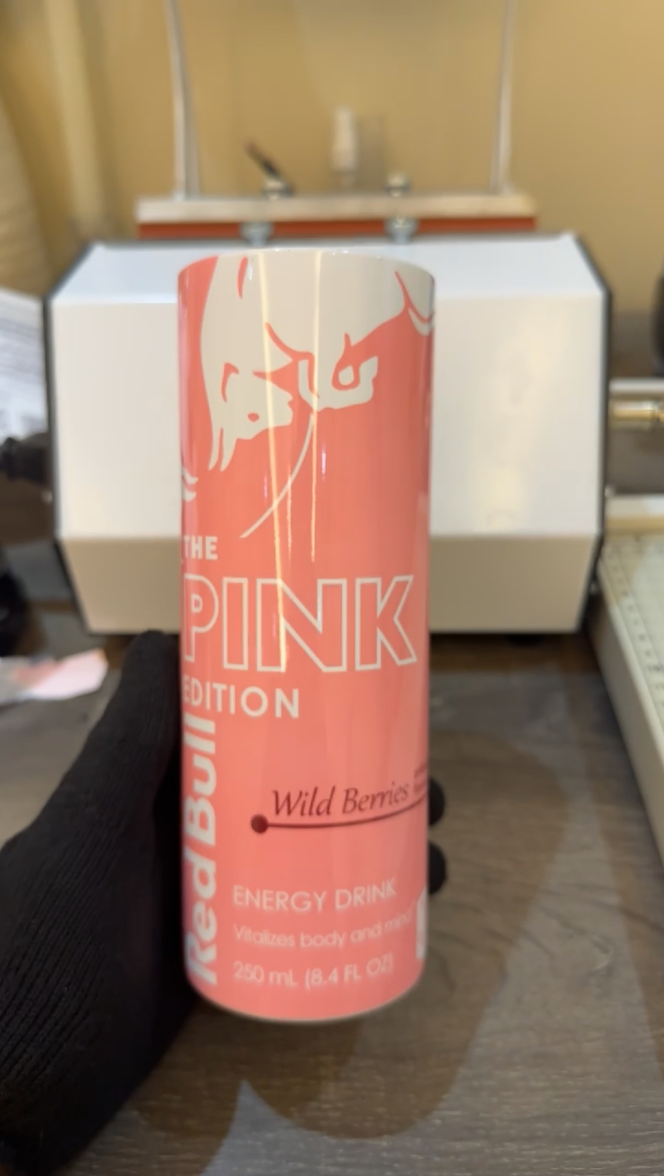 صورة مصغرة رقم 3 للمنتج الريدبول الاصدار الوردي 